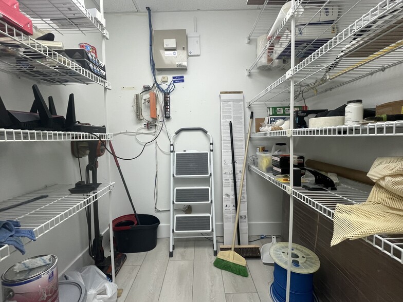 More Photos Of 5047-5069 Tamiami Trl E, Naples Unknown For Lease