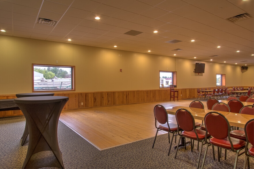 More Photos Of 1270 W 3rd St, Rush City Bowling Alley For Sale