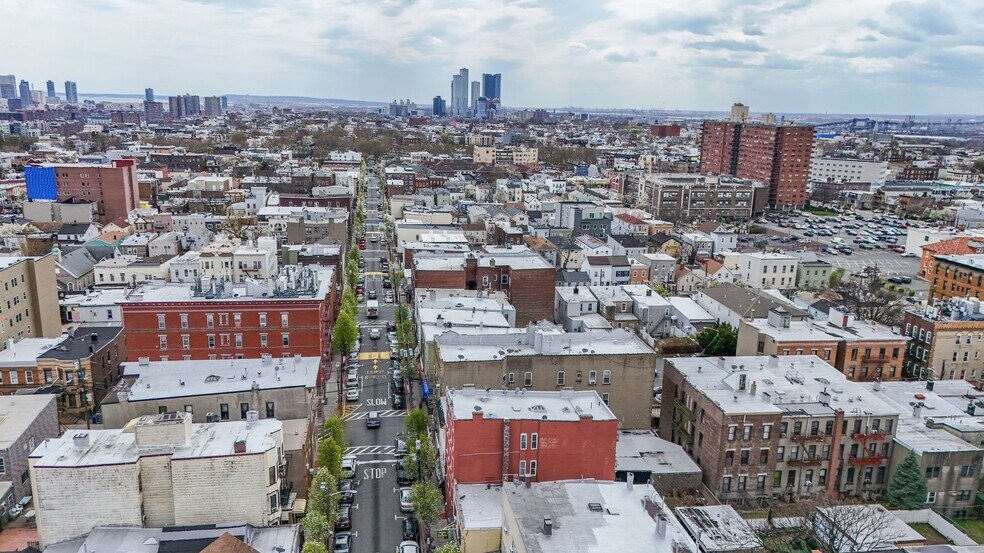 More Photos Of 904 Bergenline Ave, Union City Apartments For Sale