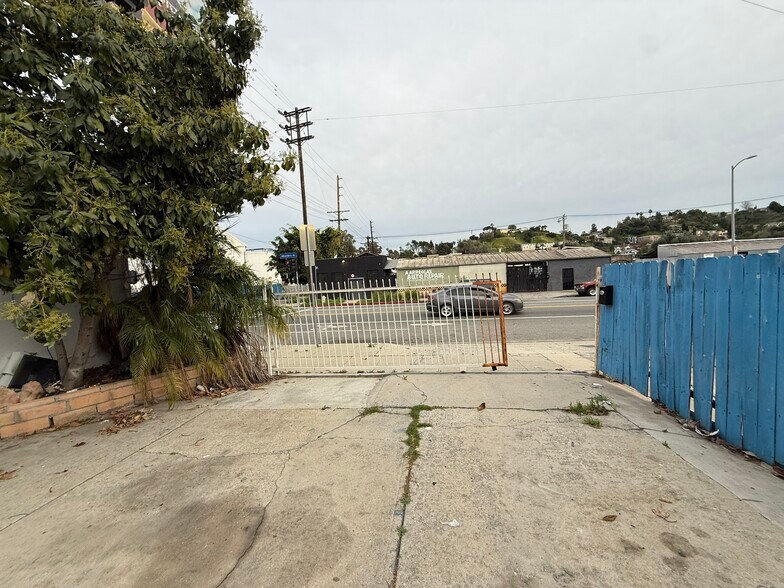 More Photos Of 5197 Alhambra Ave, Los Angeles General Retail For Lease