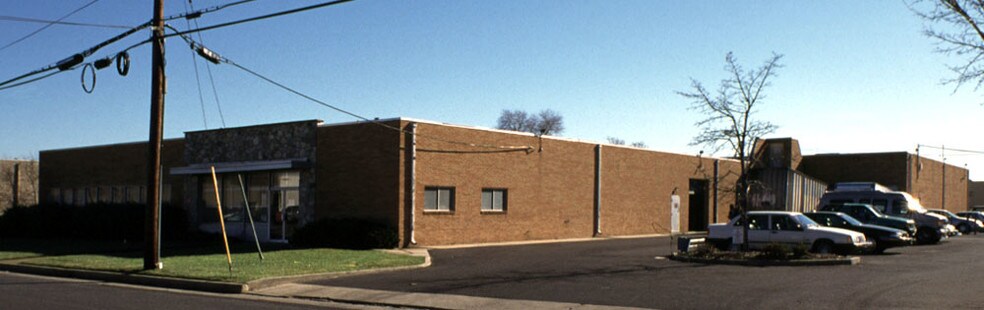 More Photos Of 7040 Colonial Hwy, Pennsauken Manufacturing For Lease