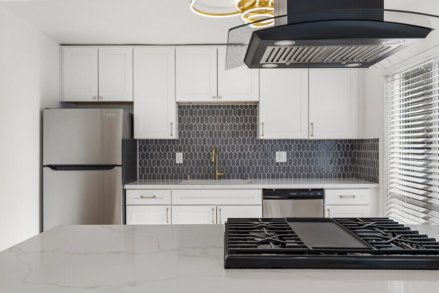 More Photos Of 579 Casselman St, Chula Vista Apartments For Sale