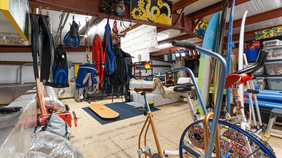 More Photos Of 17629 Cordova Pl, Panama City Beach Industrial For Sale