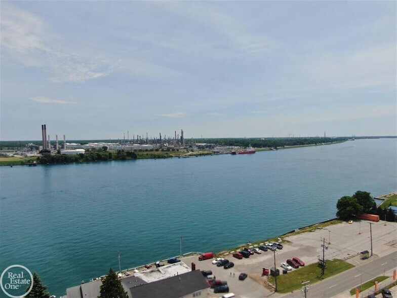 More Photos Of 3519 Military St, Port Huron Industrial For Sale