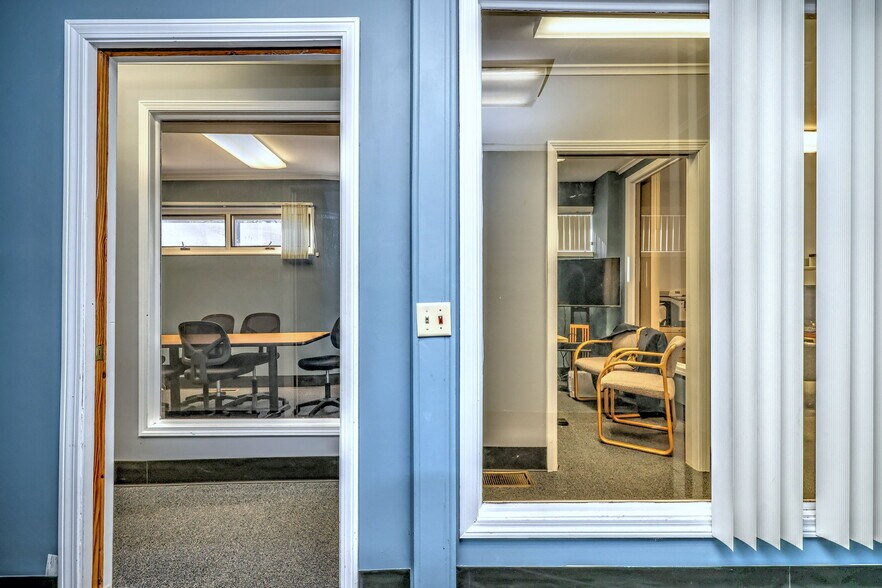 More Photos Of 1948 Chapel St, New Haven Office For Sale