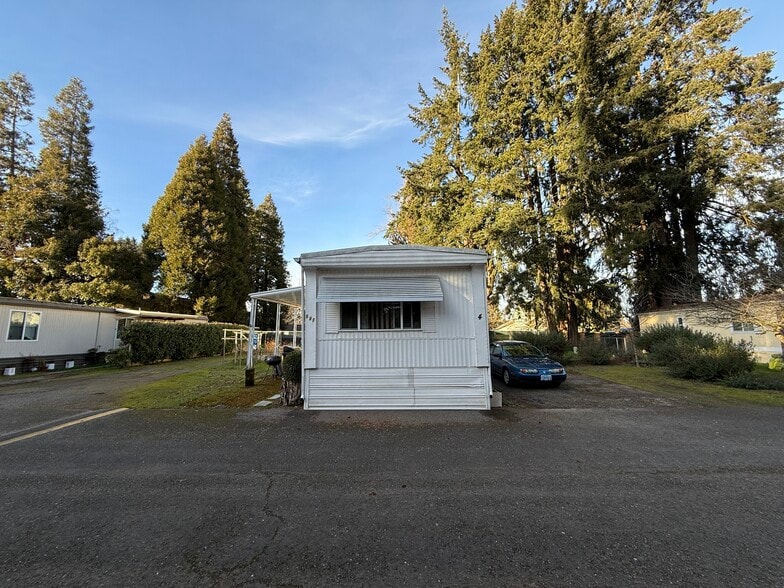 More Photos Of 3701 Cherry Ave NE, Keizer Multifamily For Sale