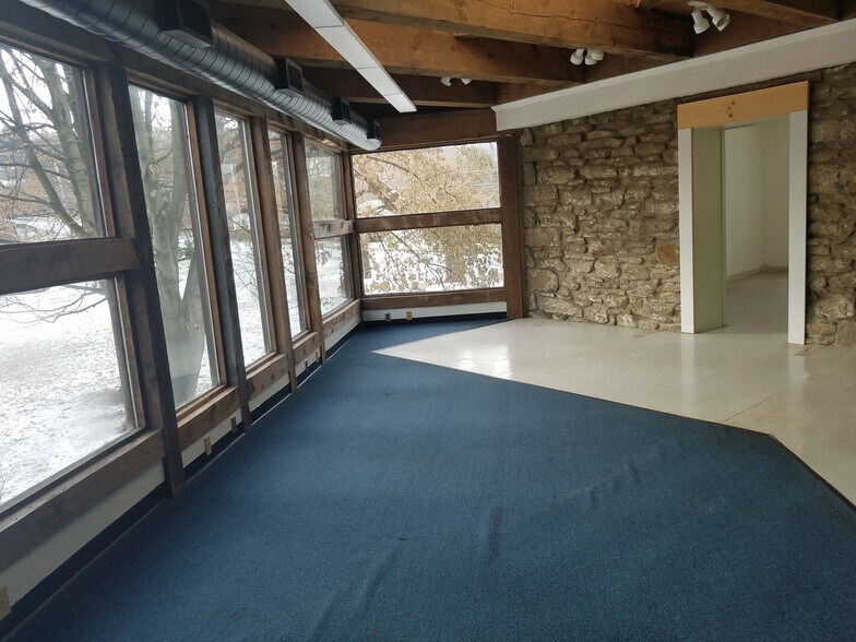 More Photos Of 4068 Mt Royal Blvd, Allison Park Medical For Lease