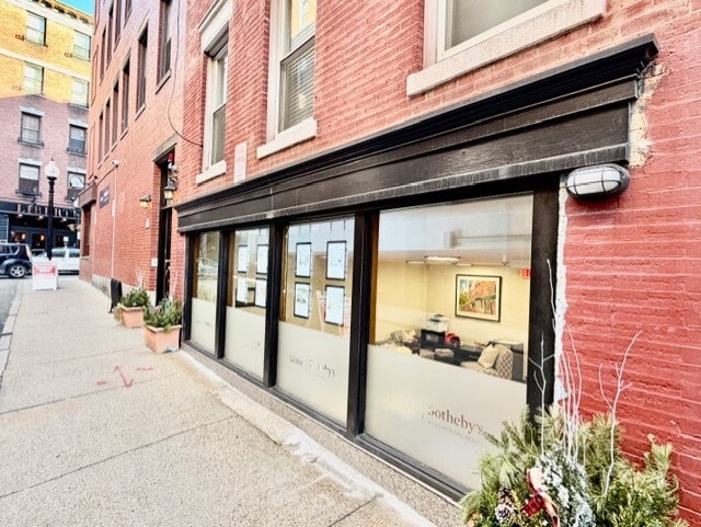 More Photos Of 2 Baldwin Pl, Boston Storefront Retail Residential For Lease