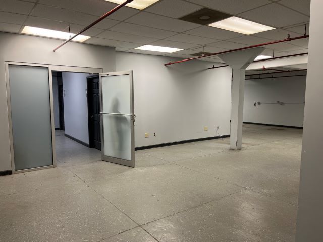 More Photos Of 501 Cornwall Ave, Buffalo Manufacturing For Sale