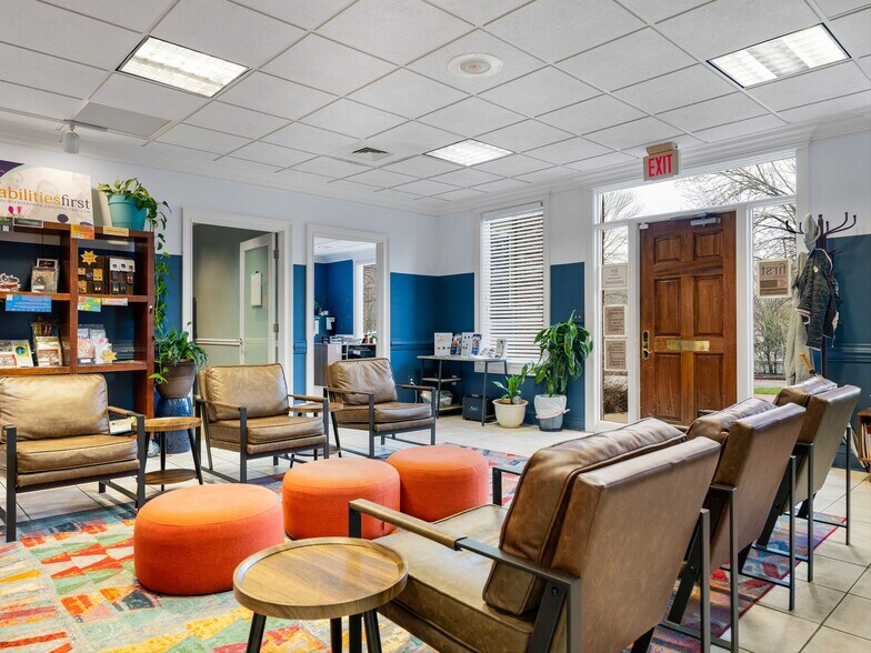 More Photos Of 77 Central Ave, Asheville Office For Sale