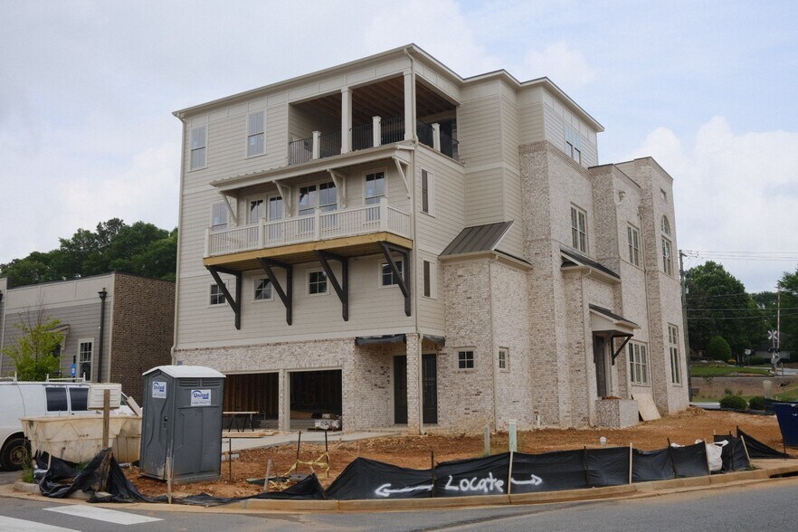 More Photos Of 9244 Main St, Woodstock Office Residential For Sale