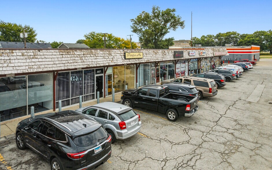 More Photos Of 6823-6837 Grand Ave, Hammond Storefront For Sale