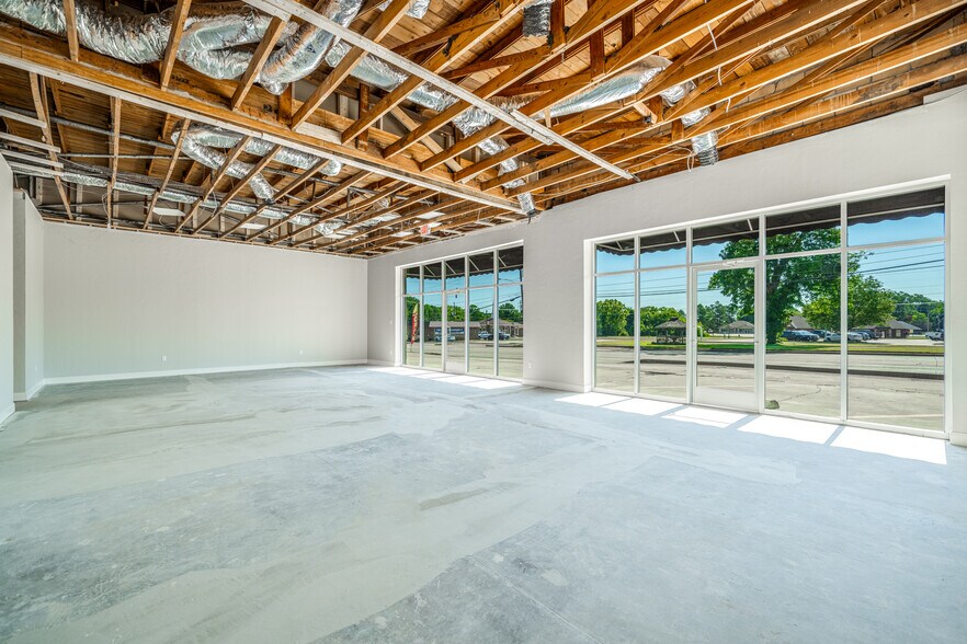 More Photos Of 307 US Highway 271 N, Gilmer Storefront Retail Office For Lease