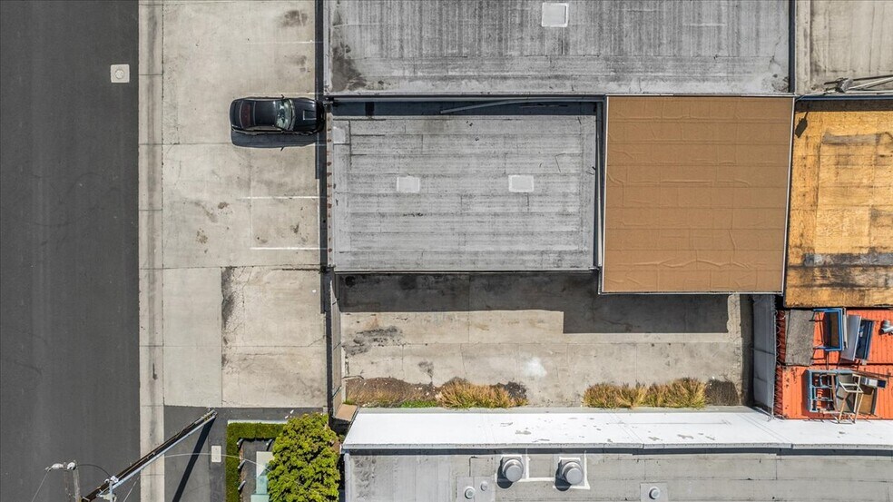 More Photos Of 1409 E St. Gertrude Pl, Santa Ana Warehouse For Sale