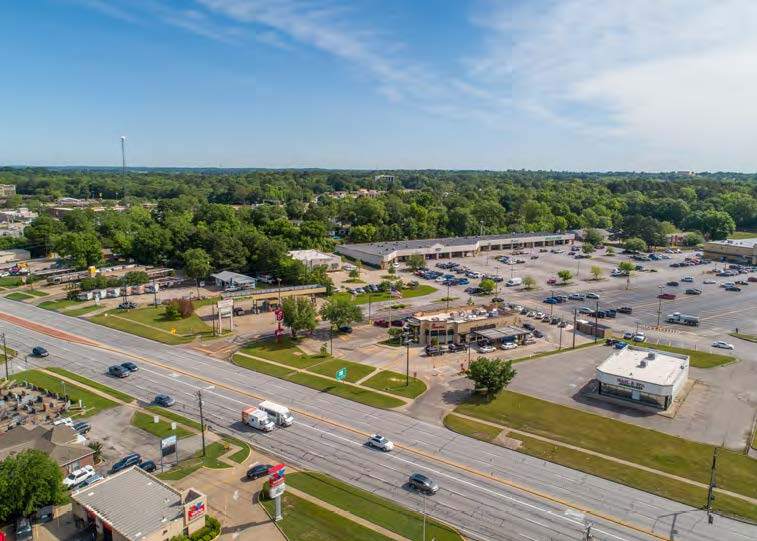 More Photos Of 3826-3900 Troup Hwy, Tyler Storefront For Lease