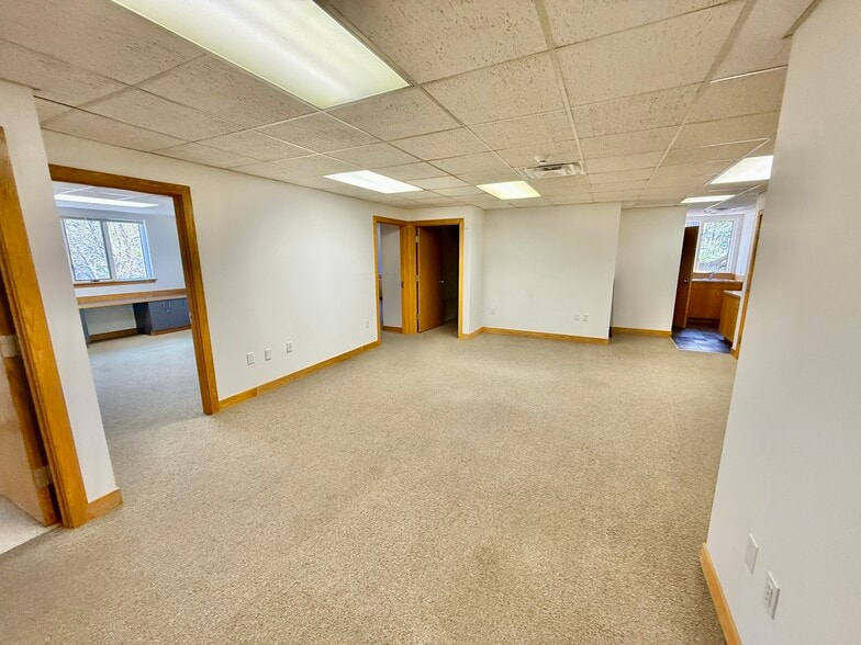 More Photos Of 73 Main St S, Woodbury Storefront Retail Office For Sale