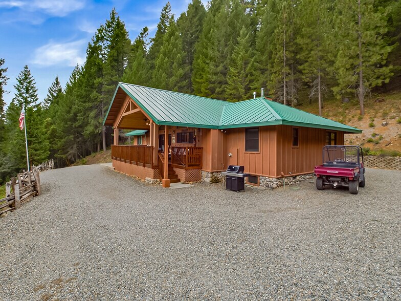 More Photos Of 10 Estabrook, Trinity Center Land For Sale