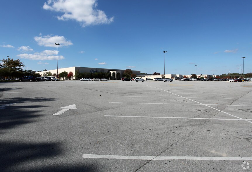 More Photos Of 375 Jacksonville Mall, Jacksonville Unknown For Lease