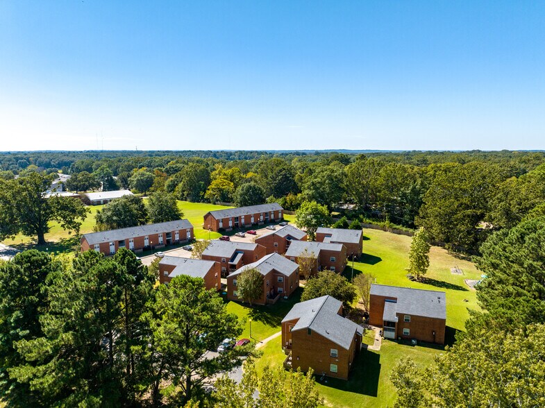 More Photos Of 5422 Clinton Blvd, Jackson Schools For Sale