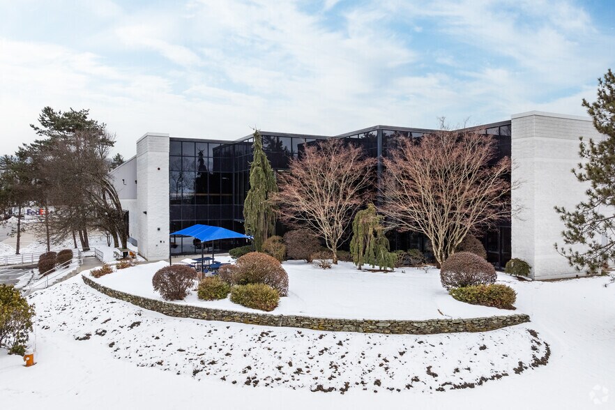 Primary Photo Of 12 Forge Pky, Franklin Warehouse For Lease