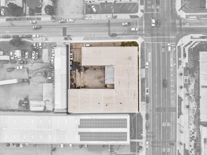 More Photos Of 491 W Rialto Ave, Rialto Manufacturing For Sale