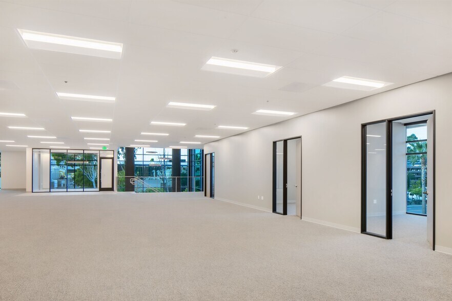 More Photos Of 18582 Teller Ave, Irvine Warehouse For Lease