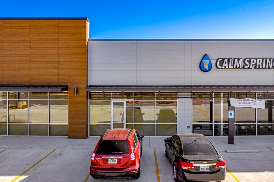 More Photos Of 11034 W Military Dr, San Antonio Storefront Retail Office For Lease