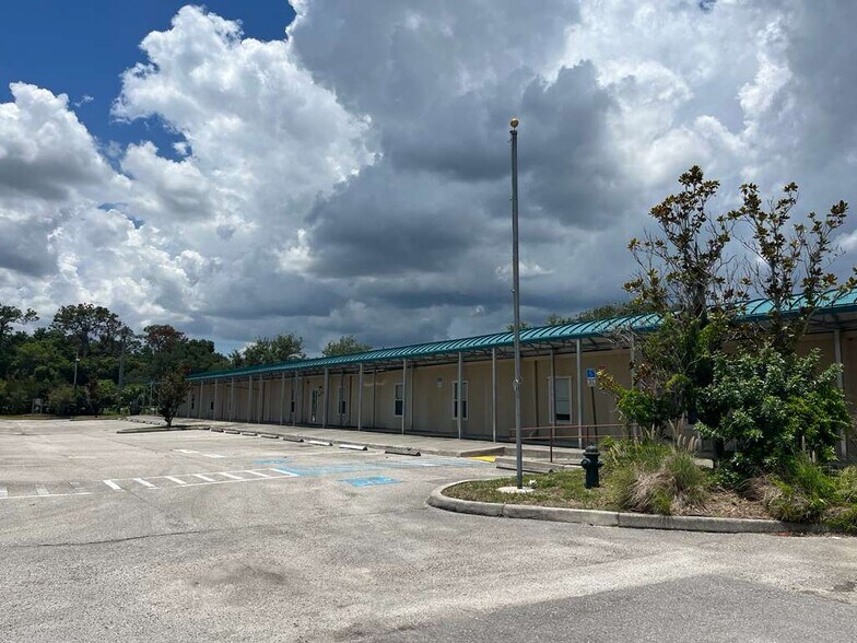 More Photos Of 11734 Jefferson Rd, Thonotosassa Schools For Sale