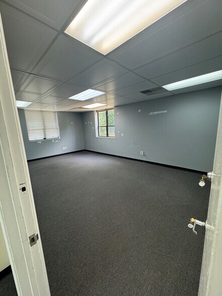 More Photos Of 630 Parkway Dr S, Broomall Office For Lease