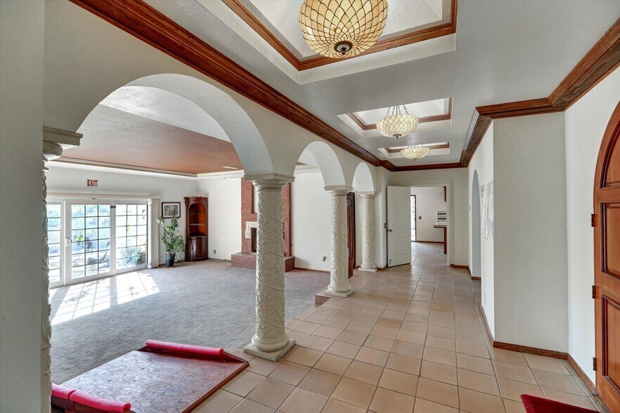 More Photos Of 784 Pomello Dr, Claremont Assisted Living For Lease