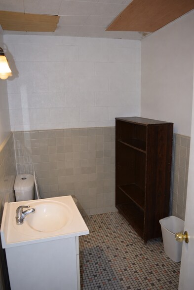 More Photos Of 3515 Summer Ave, Memphis Office For Sale