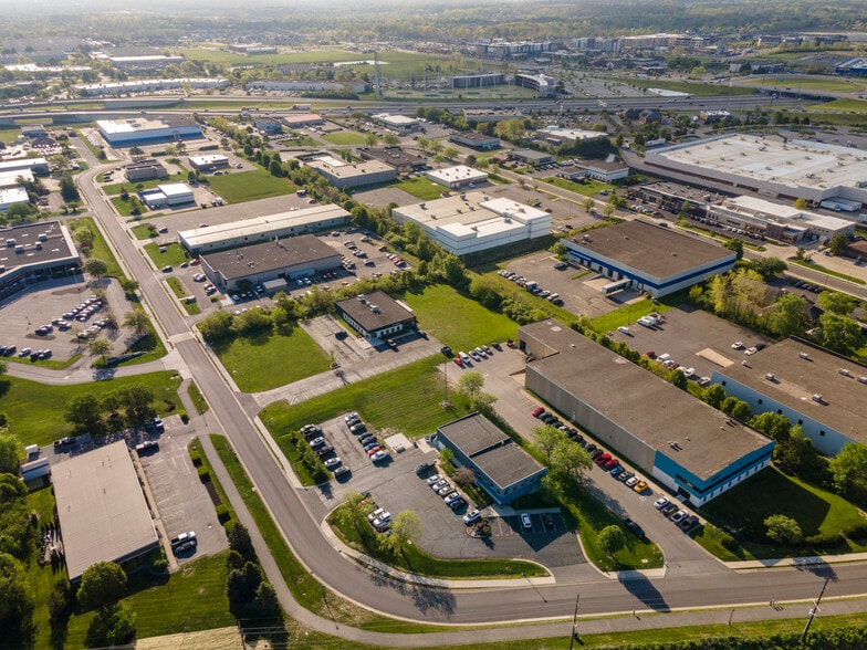 More Photos Of 11837 Technology Dr, Fishers Warehouse For Lease