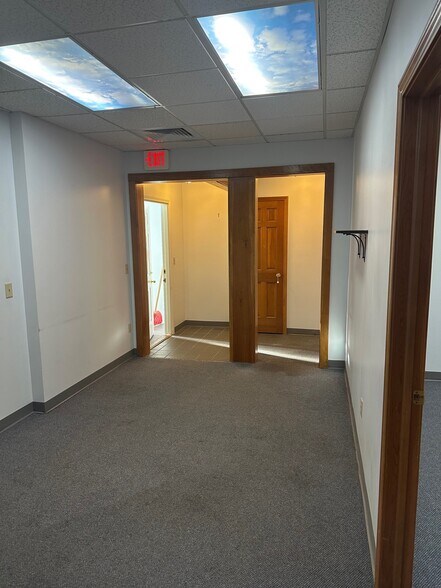 More Photos Of 151 W Genesee St, Lockport Loft Creative Space For Lease