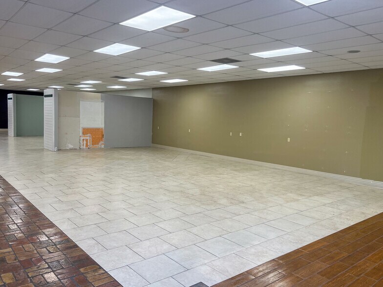 More Photos Of 17246 MS-26, Lucedale Flex For Lease