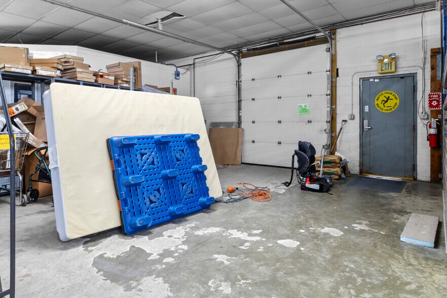 More Photos Of 2551 Tobey Dr, Indianapolis Warehouse For Sale