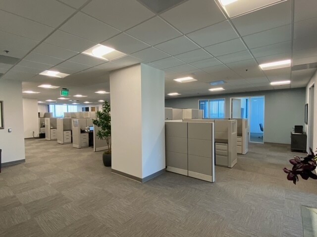 More Photos Of 1 Pointe Dr, Brea Office For Lease