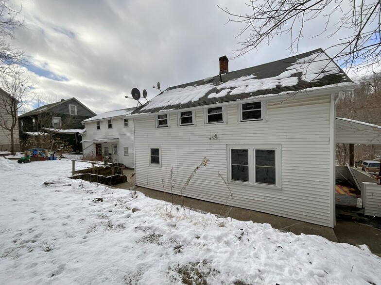 More Photos Of 180 Center st, Lee Multifamily For Sale