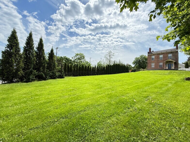 More Photos Of 4794 W Seneca Tpke, Syracuse Flex For Sale