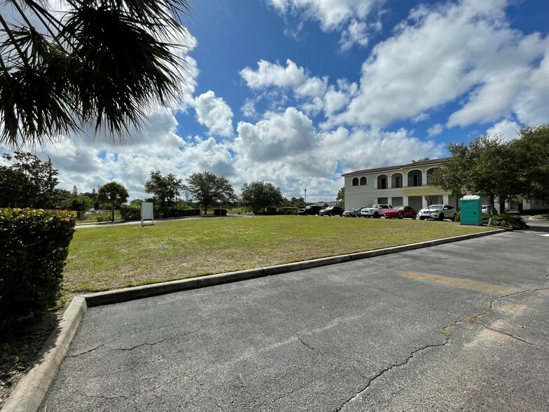 More Photos Of 20 E Bay St, Osprey Land For Sale