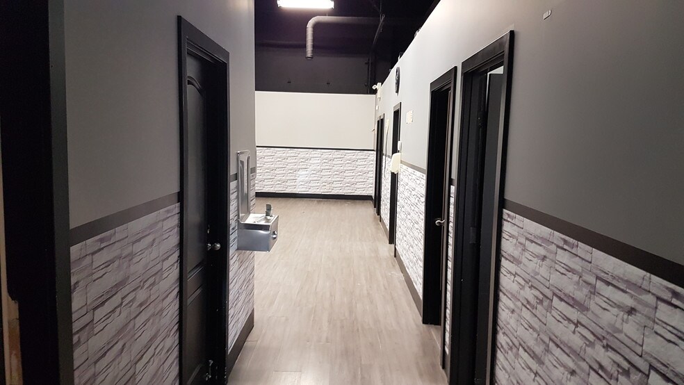 More Photos Of 5580 45 St, Red Deer General Retail For Lease