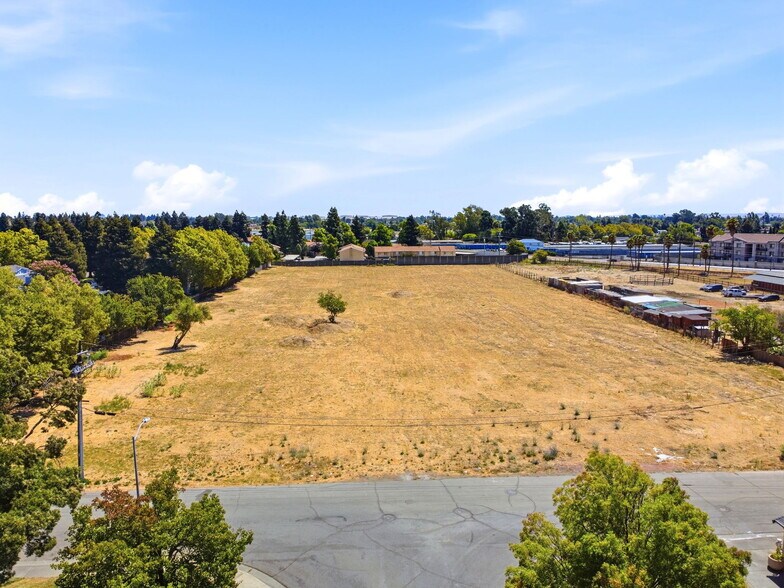More Photos Of 1798 Blossom Ave, Fairfield Land For Sale