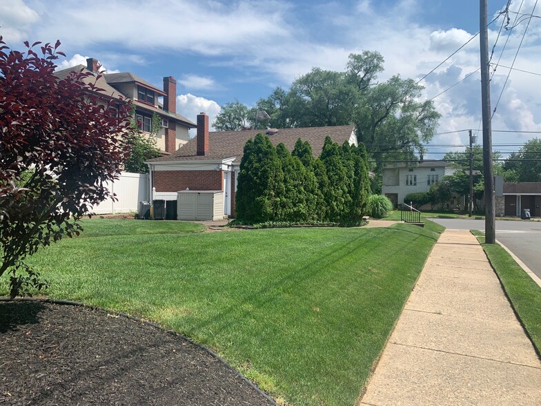 More Photos Of 2540 Nottingham Way, Mercerville Medical For Sale