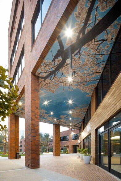 More Photos Of 4041 MacArthur Blvd, Newport Beach Unknown For Lease