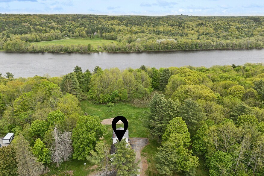 More Photos Of 705 Maine Ave, Farmingdale Multifamily For Sale