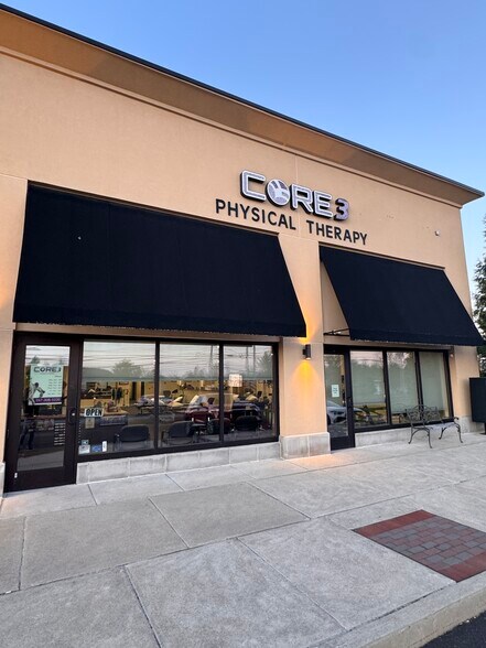 More Photos Of 1691-1699 N Bethlehem Pike, Hatfield Storefront For Lease