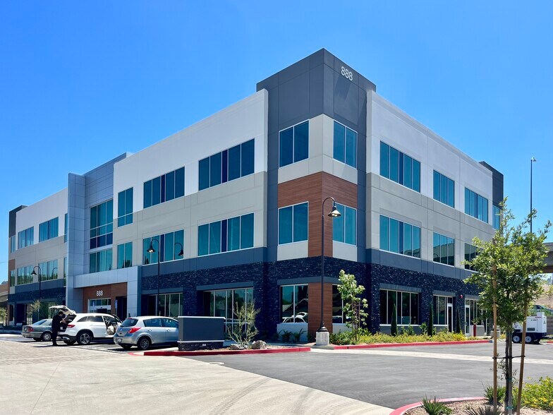 More Photos Of 888 S Brea Canyon Rd, Diamond Bar Medical For Lease