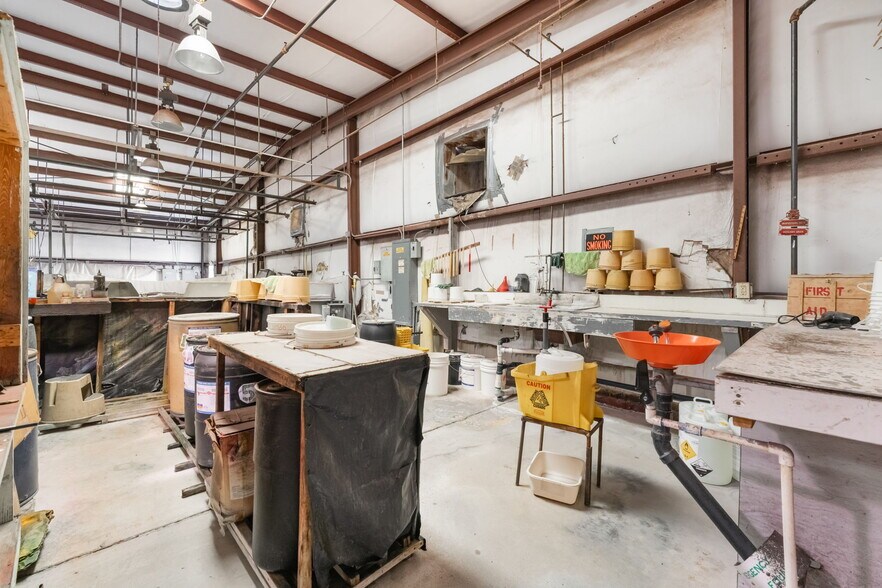 More Photos Of 480 Pat Ave, Overton Industrial For Sale