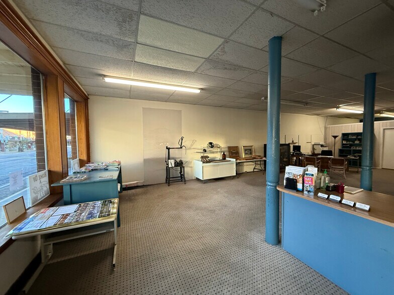 More Photos Of 112 Quitman St, Pittsburg General Retail For Sale