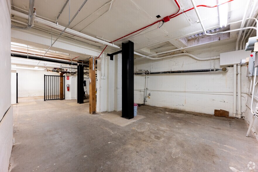 More Photos Of 734 S Main St, Los Angeles Loft Creative Space For Lease