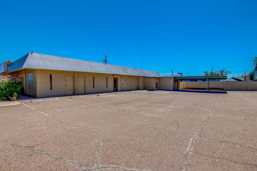 More Photos Of 4496 N Black Canyon Fwy, Phoenix Office Residential For Sale
